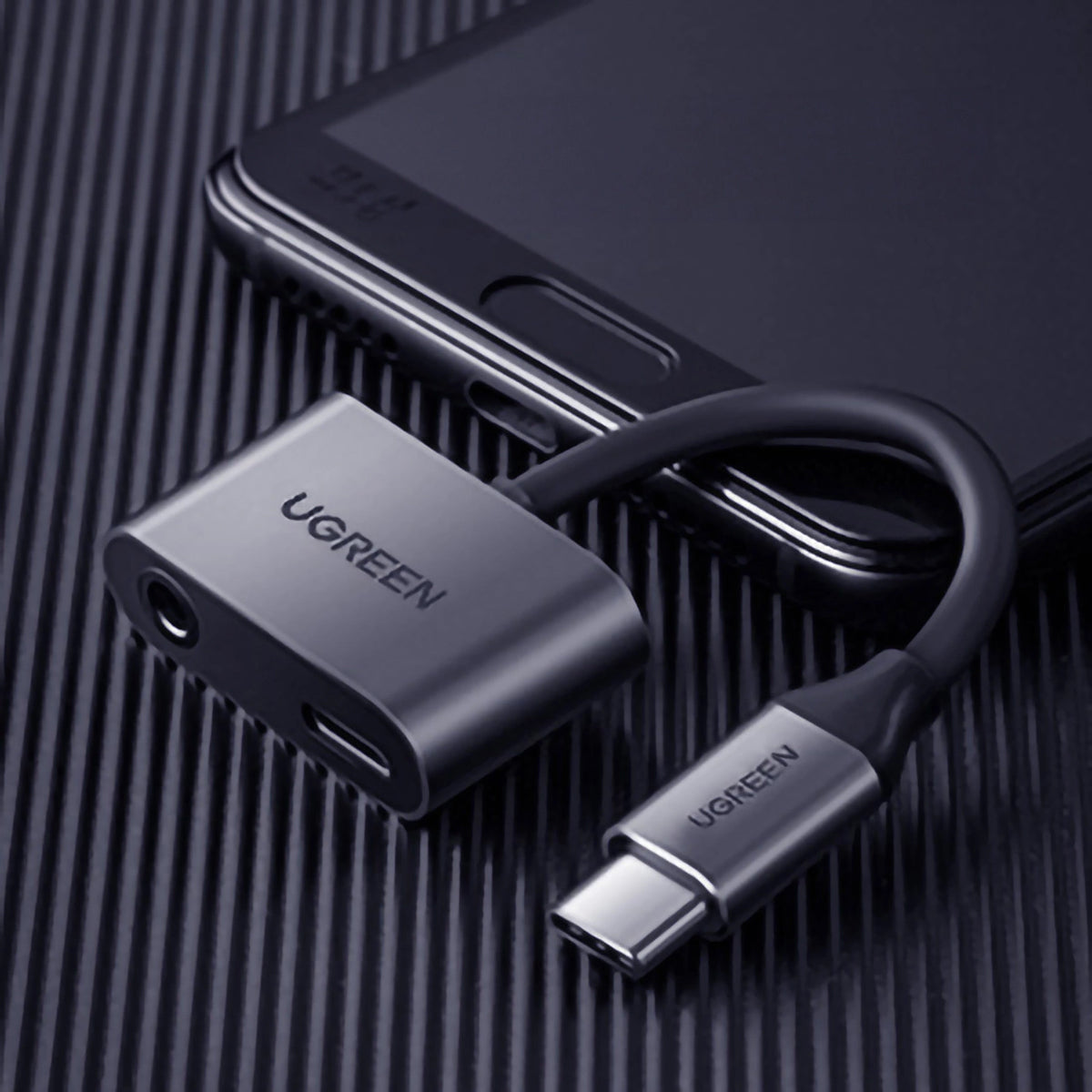 Audio adaptér USB-C - 3.5mm / USB-C UGREEN CM193, Sivý