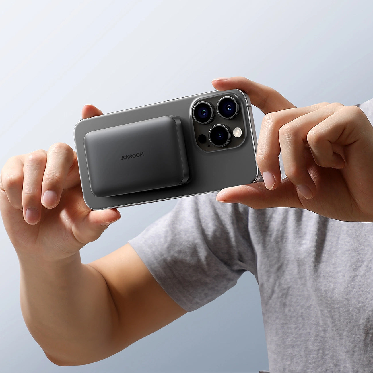 Externá bezdrôtová batéria Joyroom JR-W020 Mini, 5000mAh, 20W, QC + PD + FQI, 1 x QI - 1 x USB-A - 1 x USB-C, Čierna