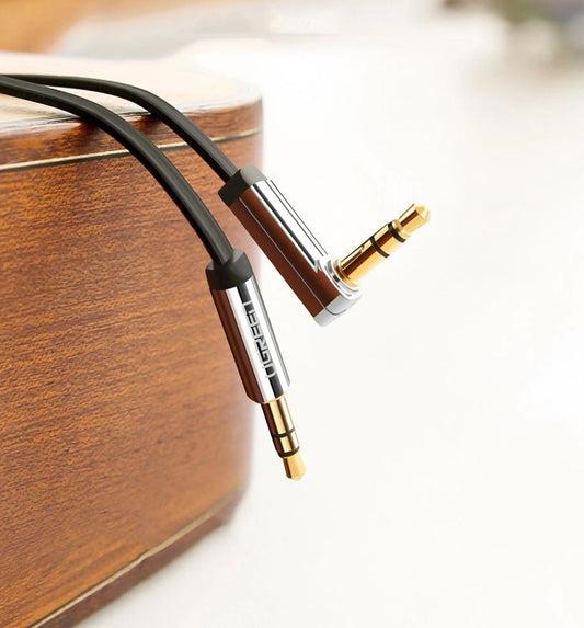 Audio kábel 3,5 mm - 3,5 mm UGREEN AV119 Angled, 0,5 m, čierny