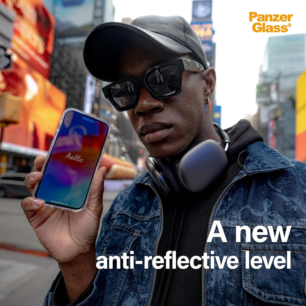 Ochranná fólia na displej PanzerGlass Ultra-Wide Fit Fastfit pre Apple iPhone 17 / 16 Pro, Tvrdené sklo, Full Glue, Čierna