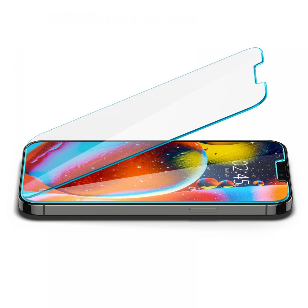 Ochranná fólia na displej Spigen GlastR Slim pre Apple iPhone 17e / 16e / 14 / 13 Pro, Kalené sklo, Full Glue
