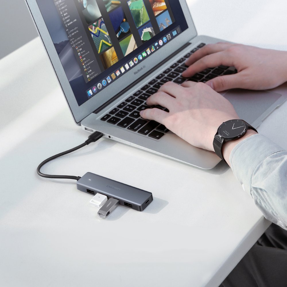 Hub USB-C UGREEN CM219, 4 x USB-A 3.0 - 1 x USB-C, Sivý