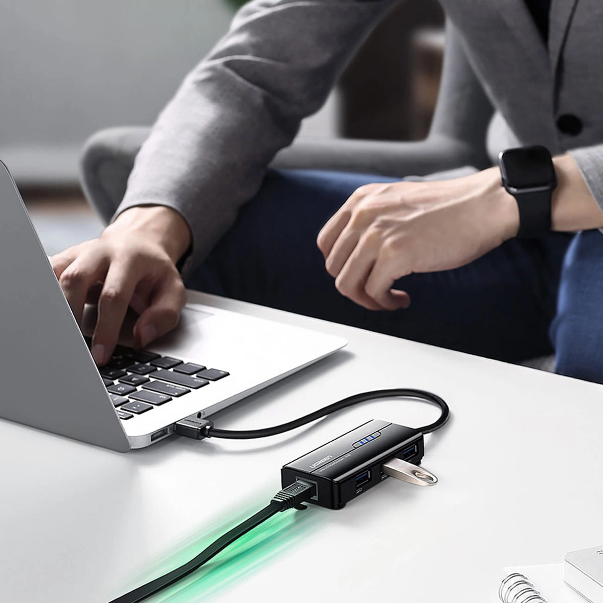 Hub USB UGREEN 20265, 3 x USB-A 3.0 - 1 x RJ45, čierny