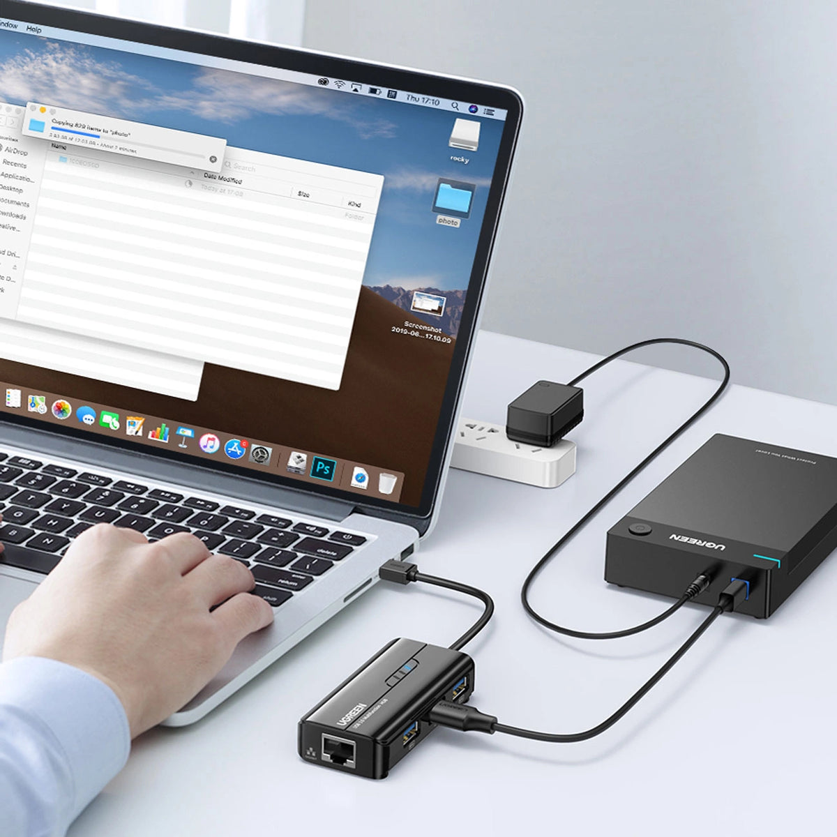 Hub USB UGREEN 20265, 3 x USB-A 3.0 - 1 x RJ45, čierny