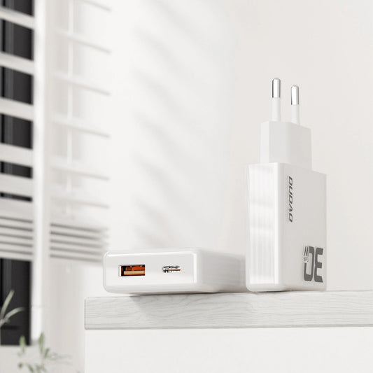 Sieťová nabíjačka Dudao A30EU, 30 W, 3A, 1 x USB-A - 1 x USB-C, biela