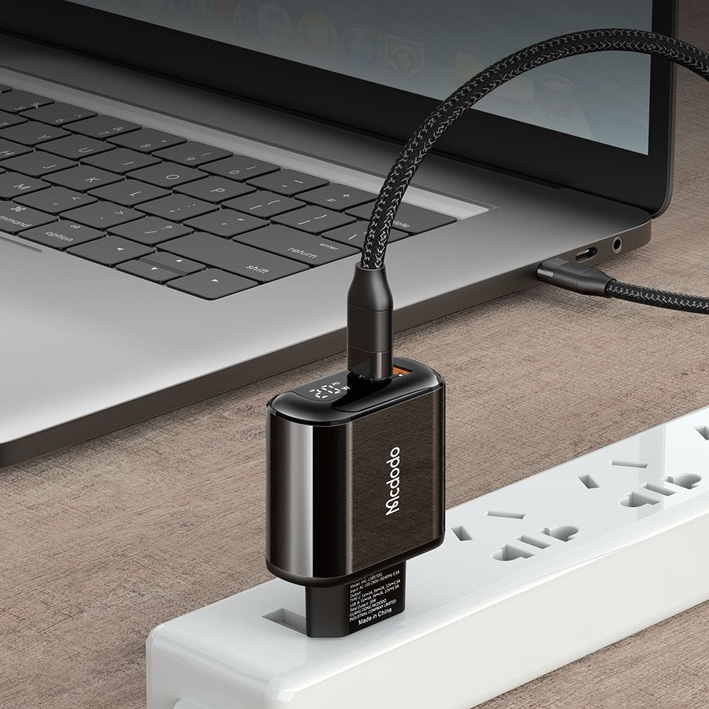 Sieťová nabíjačka McDodo CH-7170 Chocolate Display, 20W, 3A, 1 x USB-A - 1 x USB-C, Čierna