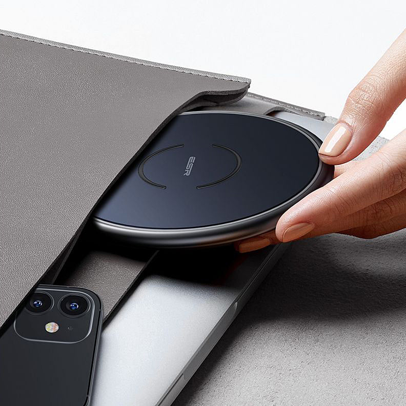 Bezdrôtová sieťová nabíjačka ESR Halolock, 10W, 1.1A, Modrá