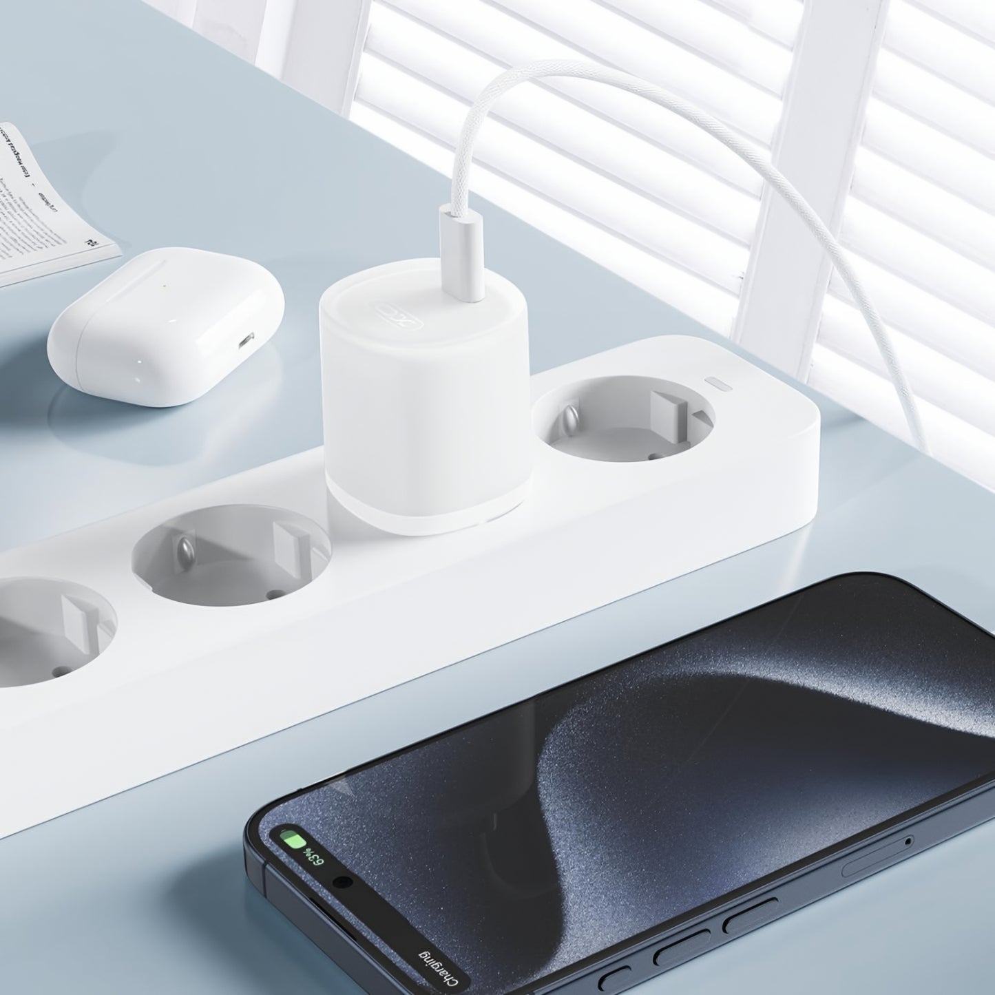 Sieťová nabíjačka XO Design L150, 30W, 3A, 1 x USB-C, Biela