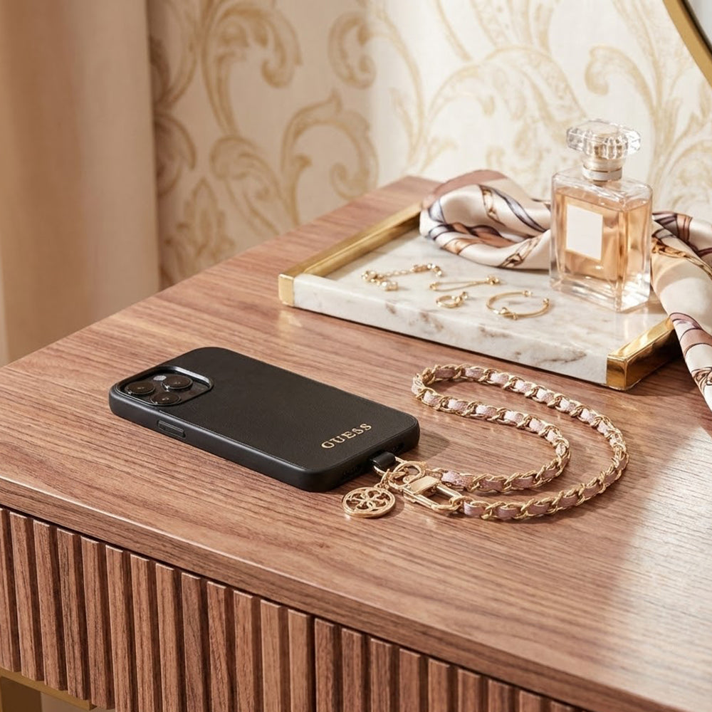 Šnúrka na telefón Guess Saffiano 4G Charm, Čierna