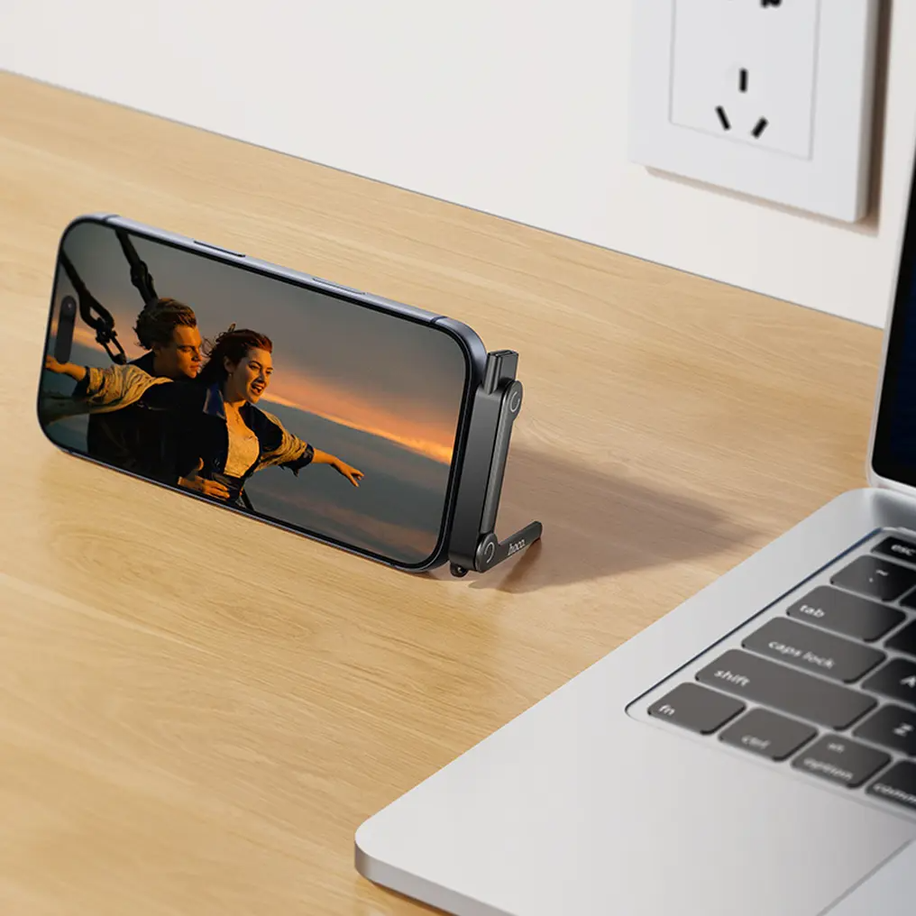 USB-C dátový a nabíjací adaptér - USB-C HOCO UA47A, čierny