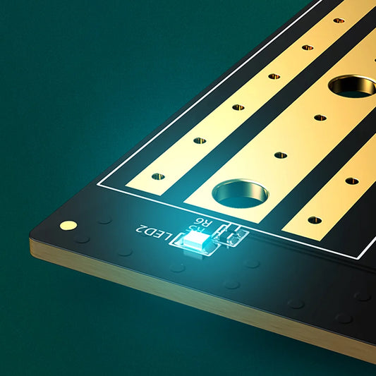 Adaptér rozhrania SSD UGREEN CM302 (70504), NVMe M.2 / SATA - PCIe 3.0 X4