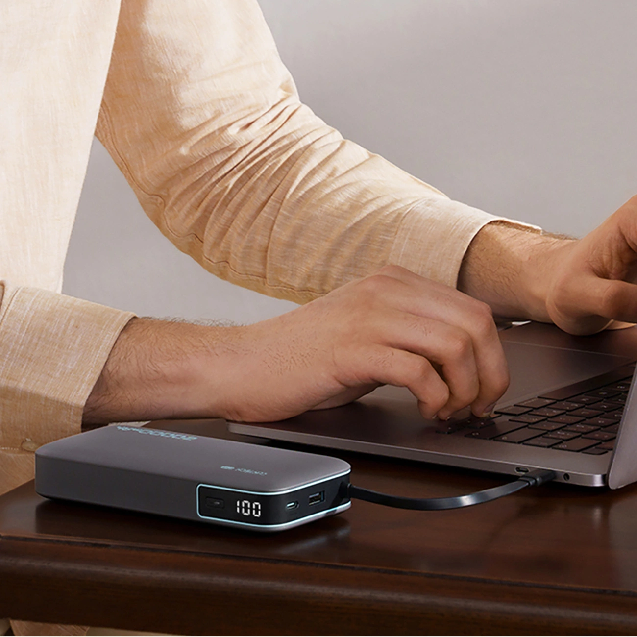 Externá batéria Cuktech, 20000mAh, 55W, QC + PD, 1 x USB-A - 2 x USB-C, Sivá CUKP200NGLDG