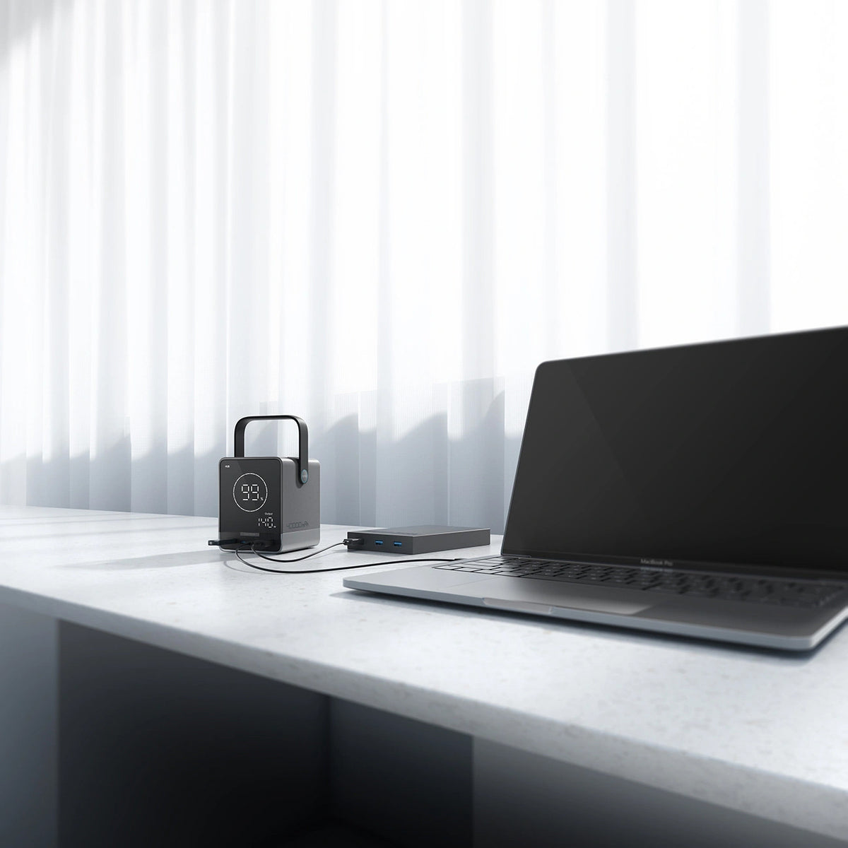 Externá batéria Cuktech, 40000mAh, 300W, QC + PD + FQI, 1 x QI - 2 x USB-A - 2 x USB-C, Čierna