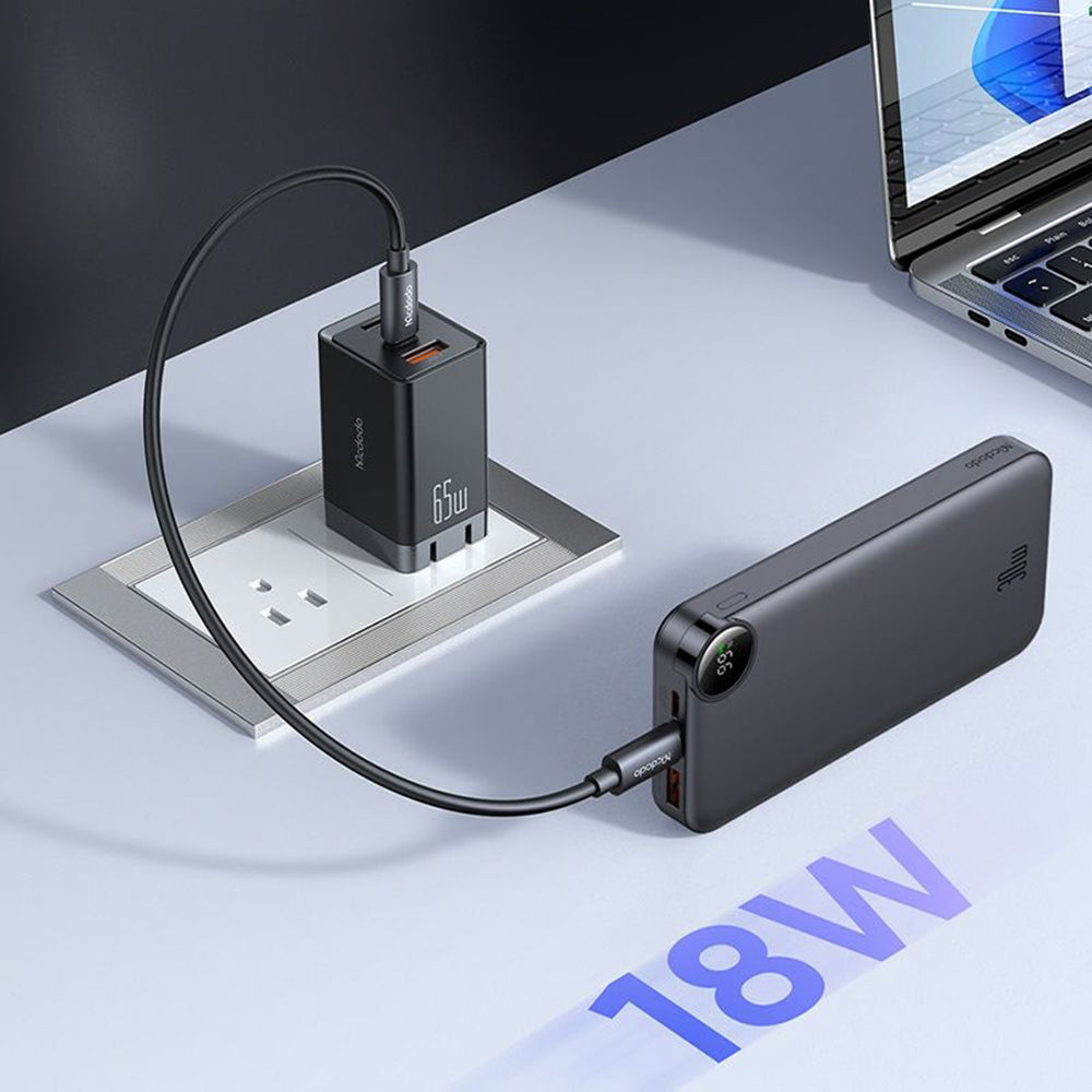 Externá batéria McDodo MC-3850 Display, 10000mAh, 30W, QC + PD, 1 x USB-A - 2 x USB-C, Čierna