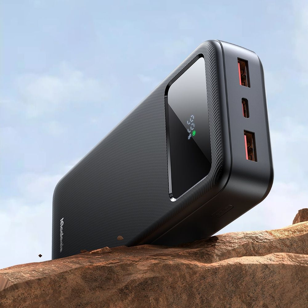Externá batéria McDodo MC-4230, 20000mAh, 22.5W, QC + PD, 2 x USB-A - 1 x USB-C, Čierna