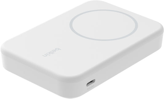 Bezdrôtová externá batéria Belkin BoostCharge Pro s opierkou, 8000mAh, 15W, FQI, 1 x QI - 1 x USB-C, biela BPD007btWH