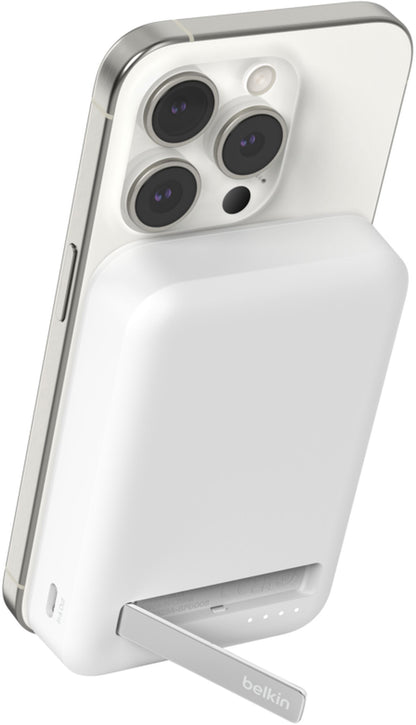 Bezdrôtová externá batéria Belkin BoostCharge Pro s podstavcom, 10000mAh, 15W, FQI, 1 x QI - 1 x USB-C, biela BPD008btWH