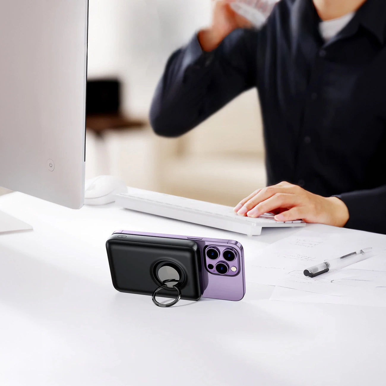 Externá bezdrôtová batéria Joyroom JR-W050, 10000mAh, 20W, QC + PD + FQI, 1 x QI - 1 x USB-A - 1 x USB-C, Čierna