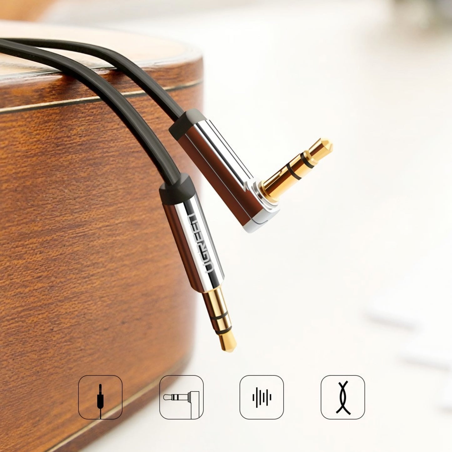Audio kábel 3.5mm - 3.5mm UGREEN AV119 Angled, 3m, čierny
