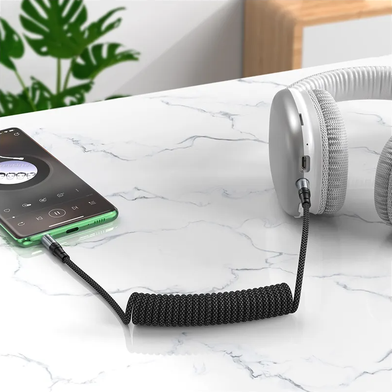 Audio kábel 3.5mm - 3.5mm HOCO UPA33, 1.5m, čierny