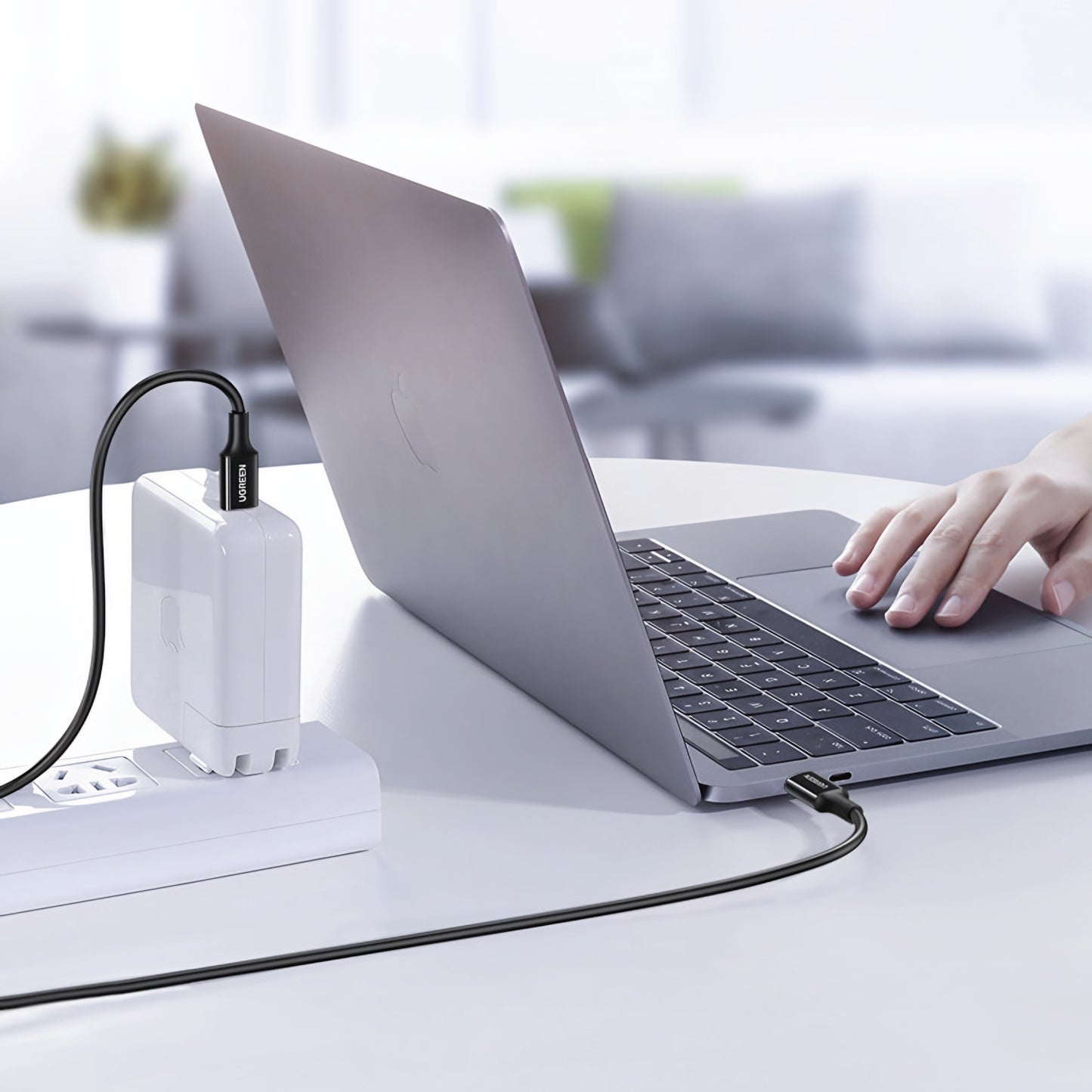 Dátový a nabíjací kábel USB-C - USB-C UGREEN US300, 100W, 2m, Biela