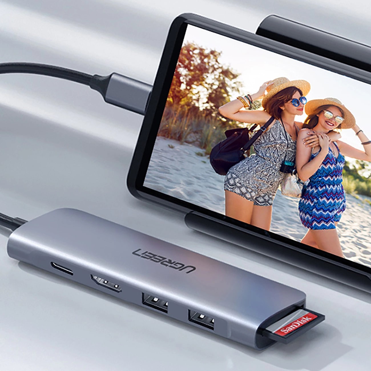Hub USB-C UGREEN CM195 (15214), 2 x USB-A 3.0 - 1 x USB-C - 1 x HDMI - 1 x SD - 1 x microSD, Sivý