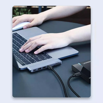 Hub USB-C UGREEN CM251 pre Apple MacBook Pro / Air, 3 x USB-A 3.0 - 1 x USB-C - 1 x SD - 1 x microSD, Sivý