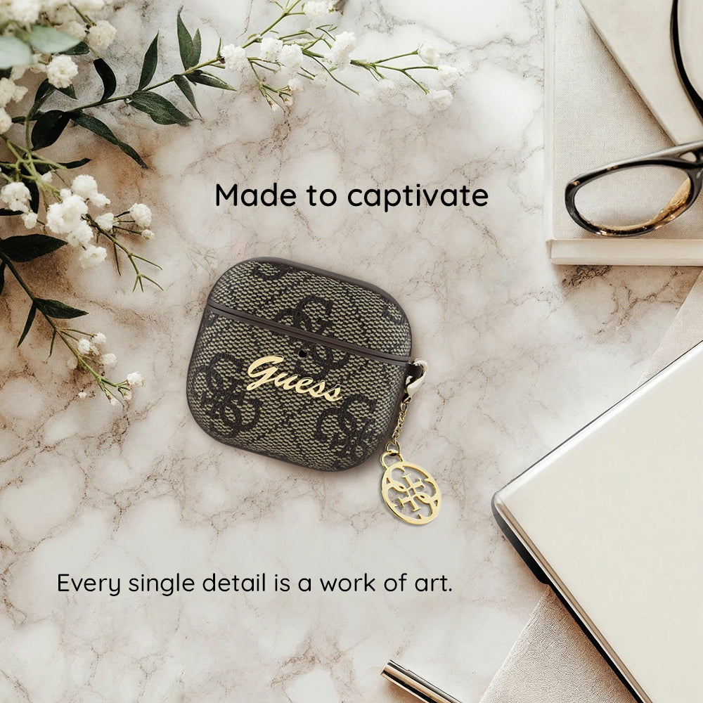 Puzdro Guess 4G Charm pre Apple AirPods 4, Hnedé