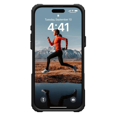 MagSafe puzdro pre Apple iPhone 16 Pro Max, Urban Armor Gear, Plasma XTE, čierne priehľadné