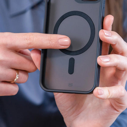 Puzdro MagSafe pre Apple iPhone 17 Pro, 3MK, Smoke MagCase, Čierne