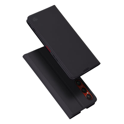 Puzdro pre Sony Xperia 1 VI, Techsuit, Magskin Book, Čierne