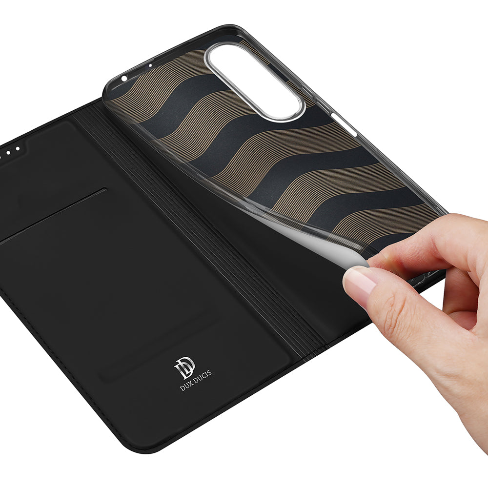 Puzdro pre Sony Xperia 1 VII, DUX DUCIS, Skin Pro, Čierne