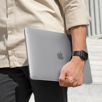 Puzdro UNIQ Claro pre Apple MacBook Pro 16 palcov (2026) / (2024) / (2023) / (2021), Matná sivá