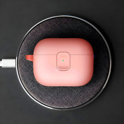Puzdro UNIQ Clyde pre Apple AirPods 4, Coral