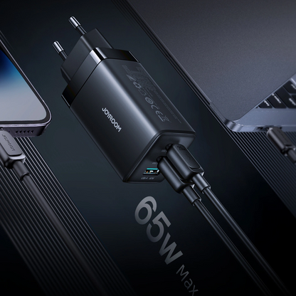 Sieťová nabíjačka s USB-C káblom Joyroom JR-TG10, 65W, 3,25A, 1 x USB-A - 2 x USB-C, čierna