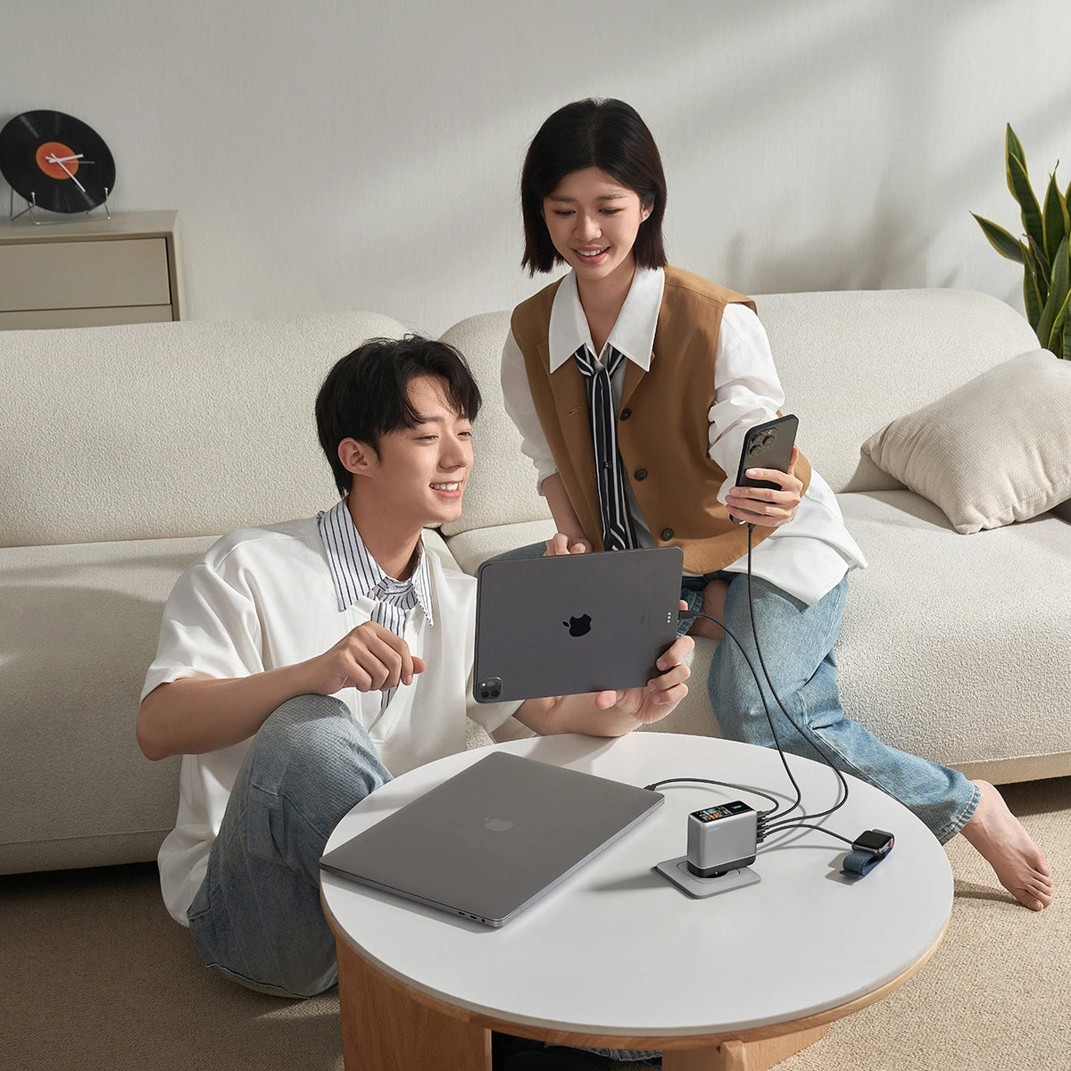 Sieťová nabíjačka s USB-C káblom Cuktech AD1204U Display, 120W, 6A, 1 x USB-A - 2 x USB-C, Strieborná