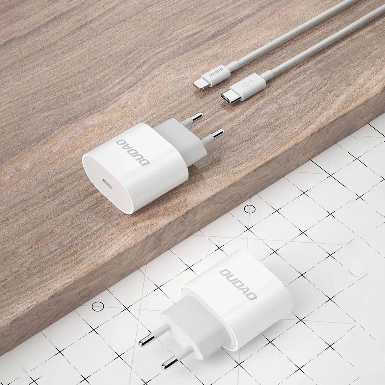 Sieťová nabíjačka s káblom USB-C Dudao A14EUC, 20W, 3A, 1 x USB-C, Čierna