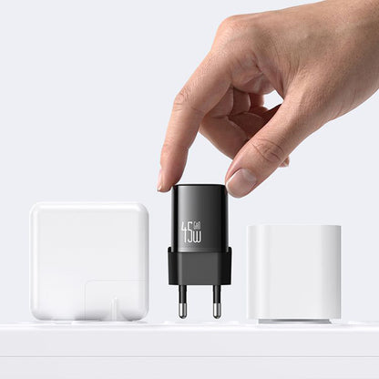 Sieťová nabíjačka s USB-C káblom Mcdodo Nano CH-4432, 45W, 3A, 1 x USB-C, biela