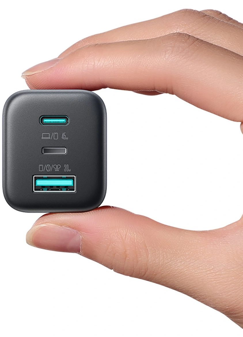 Sieťová nabíjačka Joyroom JR-TO1, 45W, 3A, 1 x Lightning - 1 x USB-A - 1 x USB-C, čierna