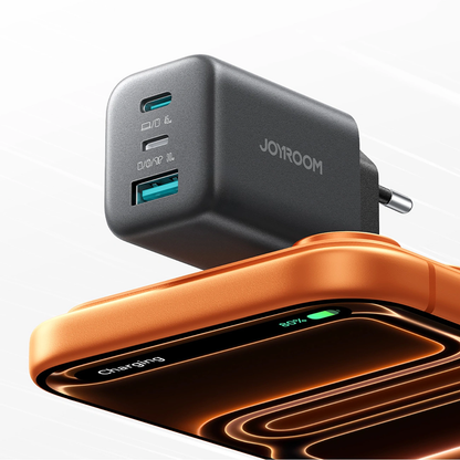 Sieťová nabíjačka Joyroom JR-TO1, 45W, 3A, 1 x Lightning - 1 x USB-A - 1 x USB-C, čierna