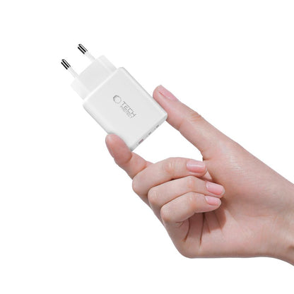 Sieťová nabíjačka Tech-Protect NCA65W, 65W, 3A, 1 x USB-A - 2 x USB-C, Biela