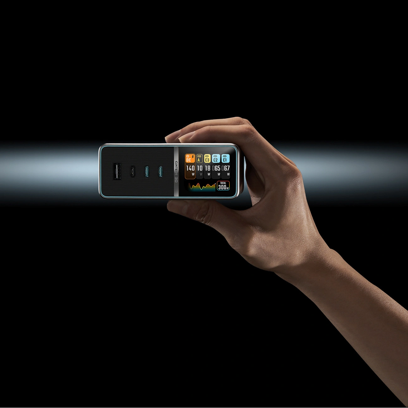Nabíjačka stanica Cuktech TA3005U, 300W, 1 x DC - 1 x USB-A - 3 x USB-C, sivá