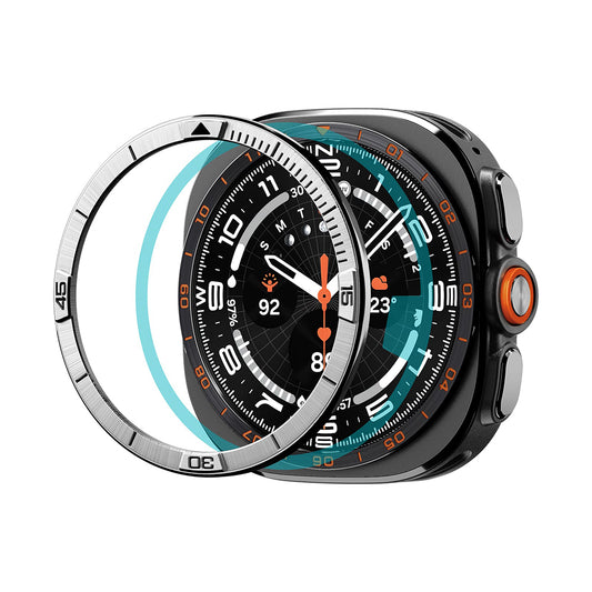 Ochranný rám Spigen Tune Pilot pre Samsung Galaxy Watch Ultra2, strieborný ACS11616